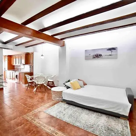 Apartamento Con Terraza Cerca De La Estacion Del Nord Valencia Exterior photo